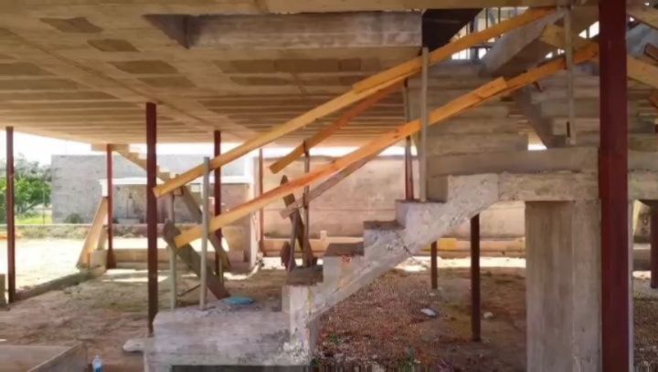 Con un par de adosados 😗
#estructuras #estructuradehormigón #acerolaminado #encofrados #constructoraibiza #obranueva #escaleras #adosados #construccion #eivissa #ibiza #porticosyforjados